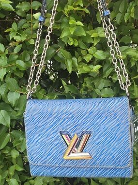 Louis Vuitton Blue Denim Epi Twist MM bad FL0116
